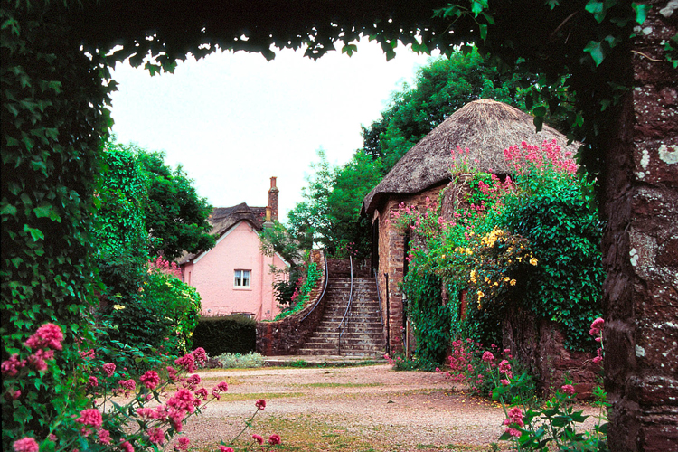 Cockington là một trong những địa điểm được chụp ảnh nhiều nhất nước Anh.