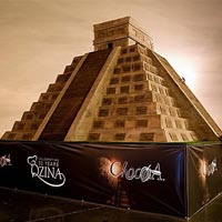 Phi thường - kỳ quặc - Kim tự tháp bằng chocolate lớn nhất thế giới