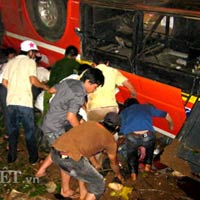 Tin tức trong ngày - Những vụ tai nạn xe khách thảm khốc nhất