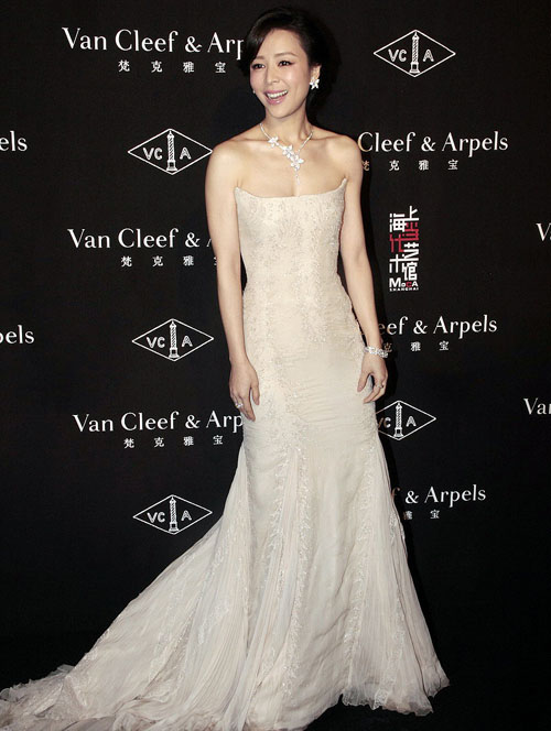 Phạm Băng Băng tất bật chạy show - 10