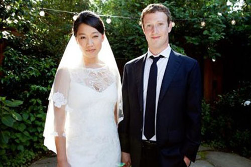 CEO Facebook "bất ngờ" cưới vợ - 1