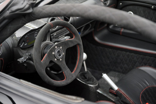 “Quái vật” Venom GT Spyder hiện hình - 9