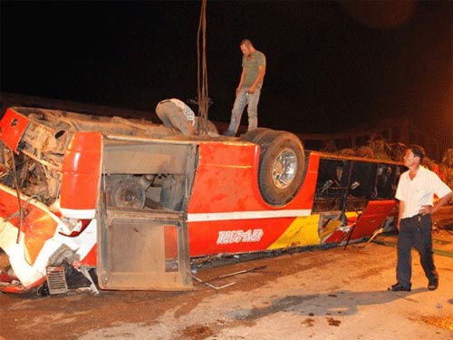 Tai nạn ở Sêrêpôk: Tìm nguyên nhân từ mặt cầu - 1