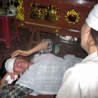 Tin tức trong ngày - Tai nạn chồng tai nạn, 9 người chết