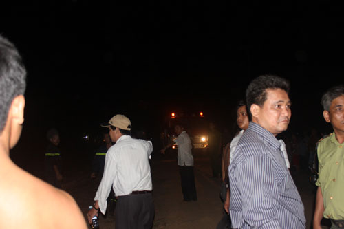 Rừng bốc cháy sau tiếng nổ lớn - 2