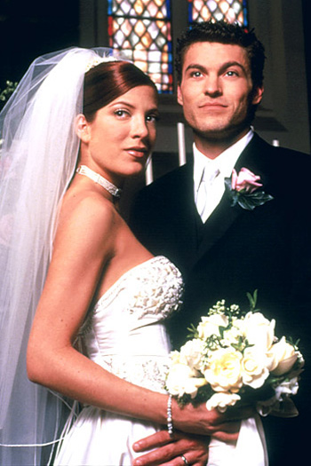 Top váy cưới đi vào lịch sử Hollywood - 16