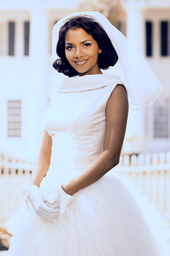 Top váy cưới đi vào lịch sử Hollywood - 20