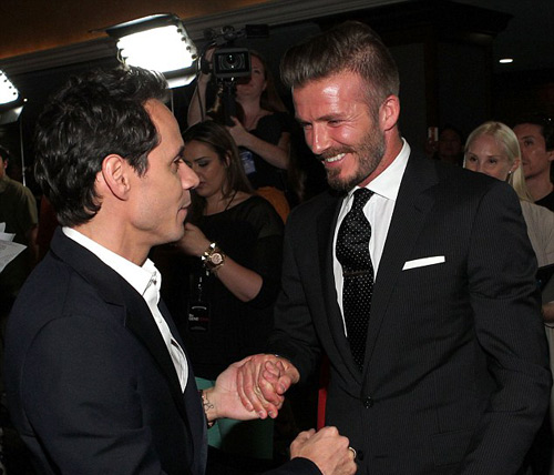 Chồng cũ J-Lo khoe bồ sexy - 4