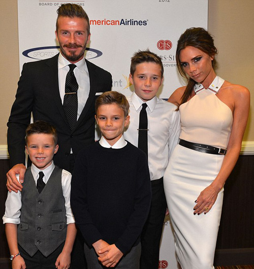 Chồng cũ J-Lo khoe bồ sexy - 6