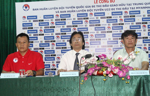 Tân HLV trưởng ĐTVN nhận lương "bèo" - 3