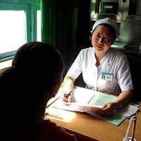 Sức khỏe đời sống - Bi hài nghe chuyện của bác sĩ sản khoa