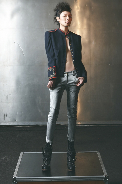 Ca khúc Hàn sỉ nhục nam giới? - 3