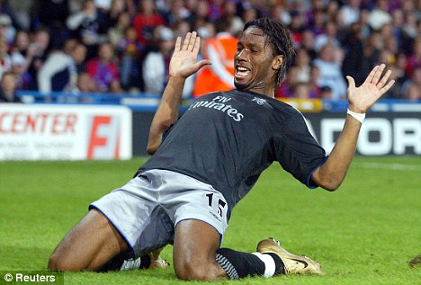 Drogba: 8 năm làm nên một huyền thoại - 1