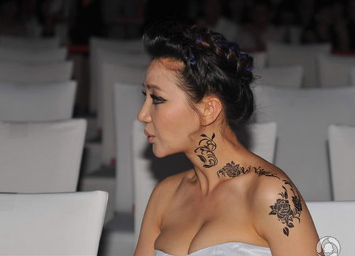 A Đóa "bức tử" vòng 1 - 6