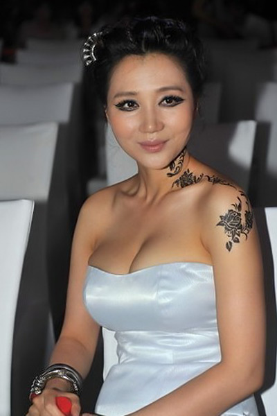 A Đóa "bức tử" vòng 1 - 3