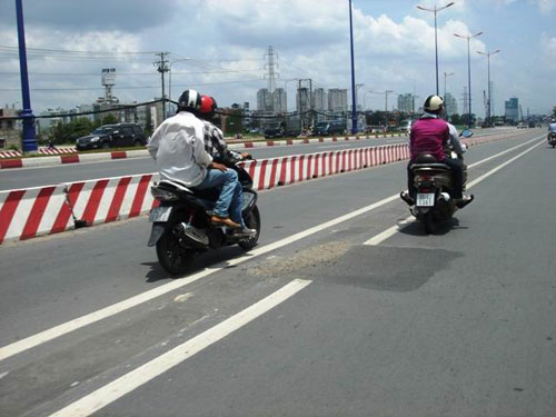 Chắp vá xong Đại lộ Đông Tây - 4