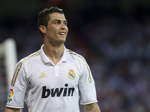 Ronaldo: Sân khấu Euro là của anh - 1