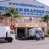 Thị trường - Tiêu dùng - Đại gia ngập trong nợ nần