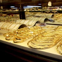 Tài chính - Bất động sản - Sau "chết hụt", vàng tăng bất thường