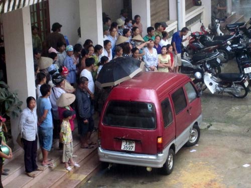 "Mẹ ơi, con con đâu?" - 1