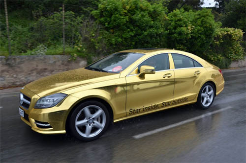 Mercedes “mạ vàng” đón VIP tại Cannes - 2