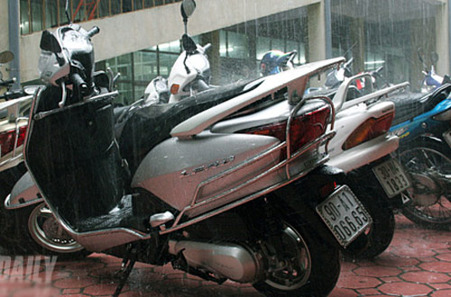 Cách hạn chế xe tay ga không "sặc" nước - 3