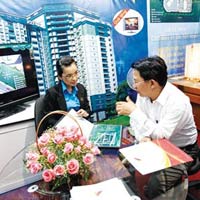 Tài chính - Bất động sản - "Nín thở" chờ bầu Đức phá giá căn hộ