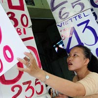 Công nghệ thông tin - SIM rác, SIM số đẹp giá khủng đã... hết thời!