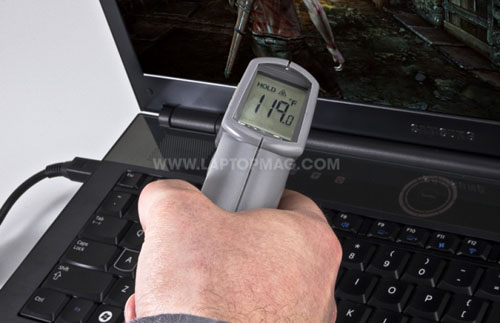 Samsung Series 7 Gamer: Cỗ máy chơi game khổng lồ - 10