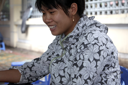 Người Hà Nội mặc áo rét giữa mùa hè - 10