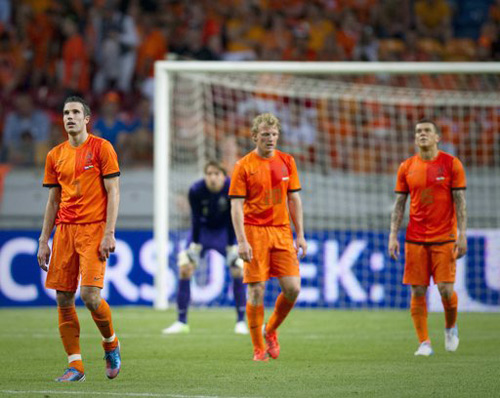 Euro 2012: Báo động cho Đức và Hà Lan - 2