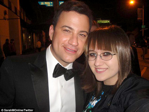 Cô gái 16 tuổi chụp ảnh với 5.000 người nổi tiếng - 17