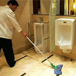 Phi thường - kỳ quặc - Quy định 2 con ruồi trong toilet ở Trung Quốc