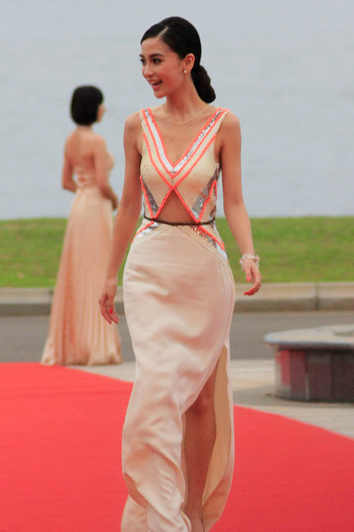 Chương Tử Di gợi cảm giữa "tâm bão" - 14