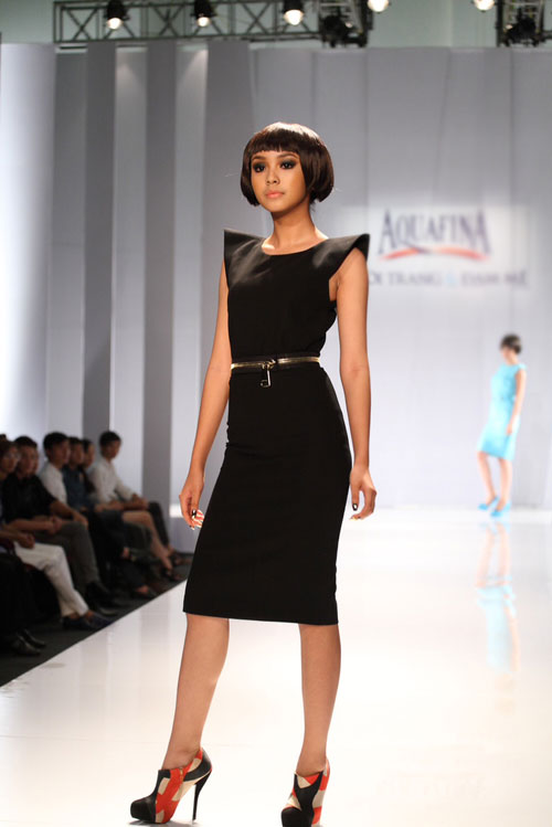 Thanh Hằng trẻ như gái đôi mươi - 3