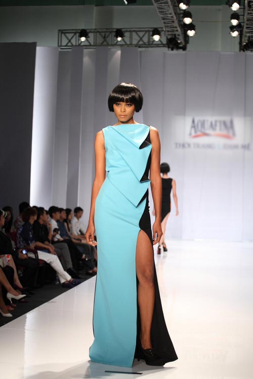 Thanh Hằng trẻ như gái đôi mươi - 14