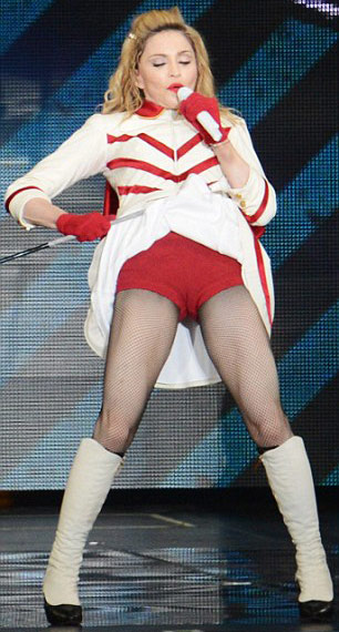 Madonna kêu gọi hòa bình ở Trung Đông - 10