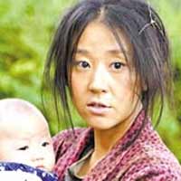 Sức khỏe đời sống - Đau lòng mẹ tâm thần nuôi...hai đứa con điên