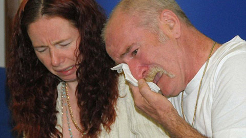 Anh: Rúng động vụ cha mẹ thiêu sống 6 con nhỏ - 2