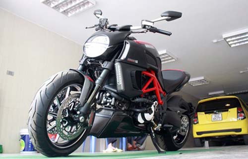 Ducati Diavel đầu tiên về Hà Nội có giá 787,5 triệu đồng - 1