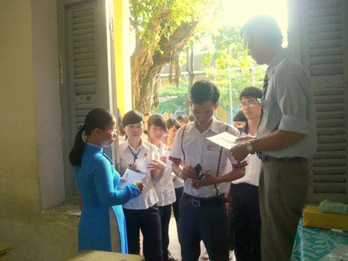 Đà Nẵng: Đi thi từ 5 giờ sáng - 7