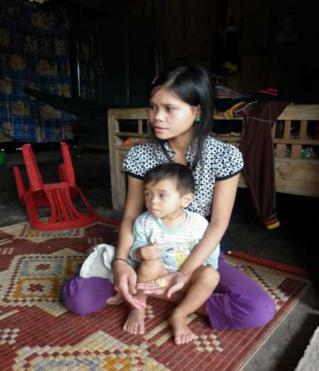 Nghiệt ngã những đứa trẻ làm mẹ - 1