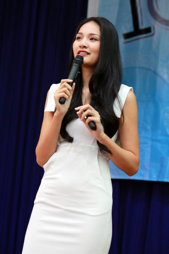 Gặp gỡ người đẹp "sạch" của showbiz - 4