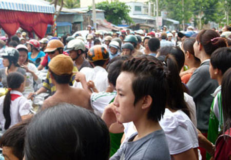 Hôn nhân đồng tính: Luật không cấm đám cưới! - 1