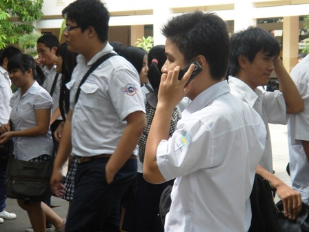 Kết thúc môn Văn… nhẹ nhàng! - 10