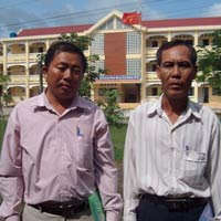 Tin tức trong ngày - Đôi bạn U60 9 lần đi thi tốt nghiệp THPT