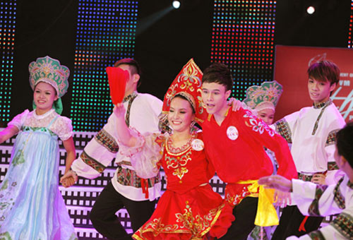 Thu Minh kín đáo khoe vẻ gợi cảm - 7