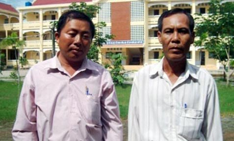 Mẹ làm bài thi, con khóc bên ngoài - 3