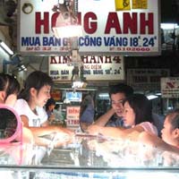 Kinh doanh - SJC xin được dập vàng móp méo