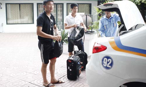 Chùm ảnh: ĐT Việt Nam hối hả hội quân tại Hà Nội - 3